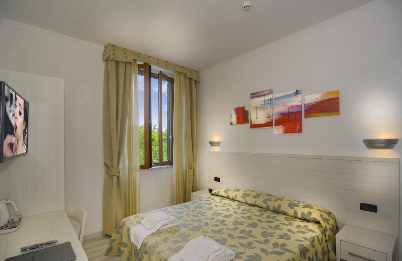 Hotel Vittoria Βιαρέτζιο Εξωτερικό φωτογραφία