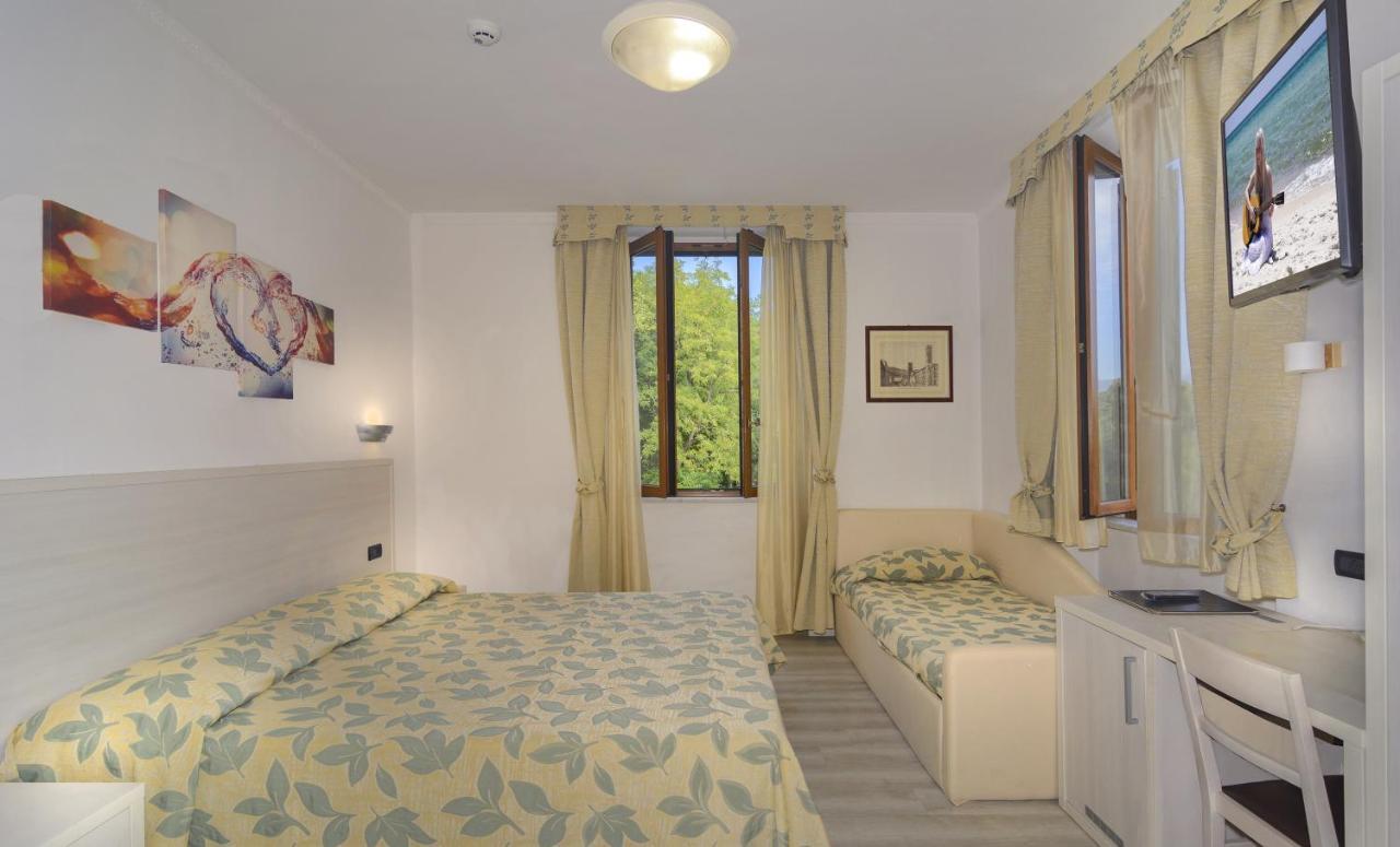 Hotel Vittoria Βιαρέτζιο Εξωτερικό φωτογραφία